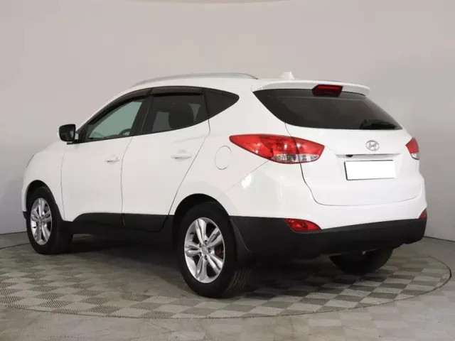 Hyundai ix35, I — фото 7