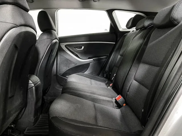 Hyundai i30, II Рестайлинг — фото 8