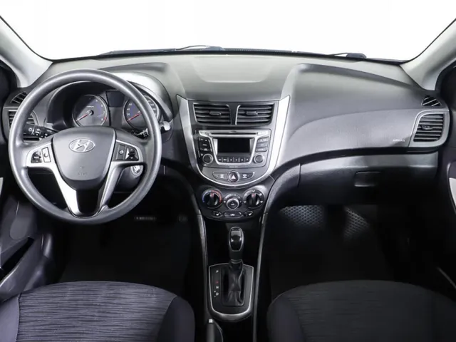 Hyundai Solaris, I Рестайлинг — фото 13
