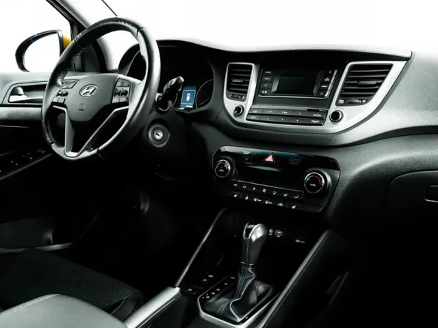 Hyundai Tucson, III — фото 10