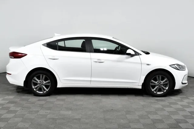 Hyundai Elantra, VI (AD) — фото 4