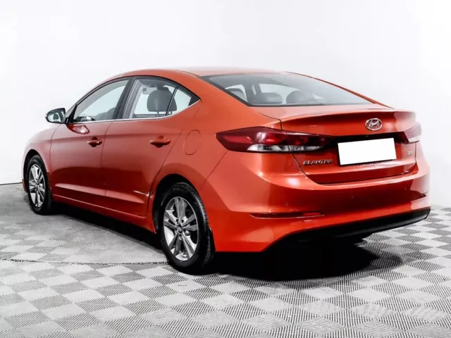 Hyundai Elantra, VI (AD) — фото 6