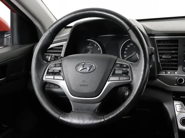 Hyundai Elantra, VI (AD) — фото 14