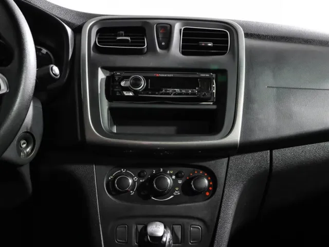 Renault Logan, II Рестайлинг — фото 14