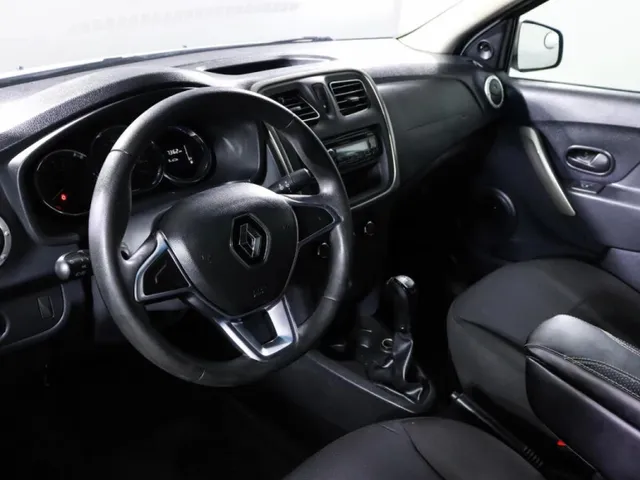 Renault Logan, II Рестайлинг — фото 15