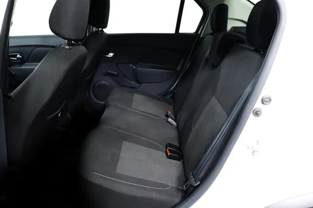 Renault Logan, II Рестайлинг — фото 9