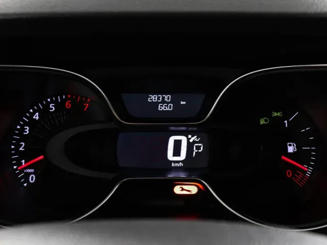 Renault Kaptur, I Рестайлинг — фото 10