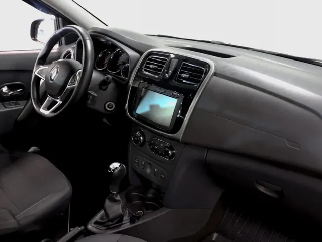 Renault Logan, II Рестайлинг — фото 13