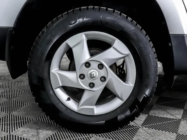 Renault Duster, I Рестайлинг — фото 7