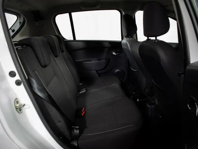Renault Sandero, II Рестайлинг — фото 10