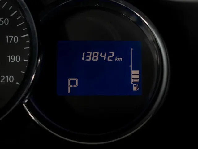 Renault Sandero, II Рестайлинг — фото 11