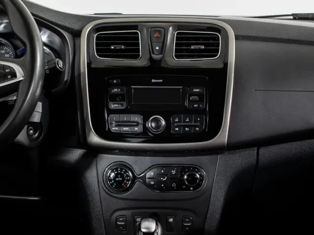Renault Sandero, II Рестайлинг — фото 13