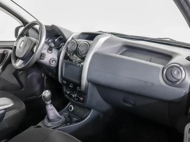 Renault Duster, I Рестайлинг — фото 9