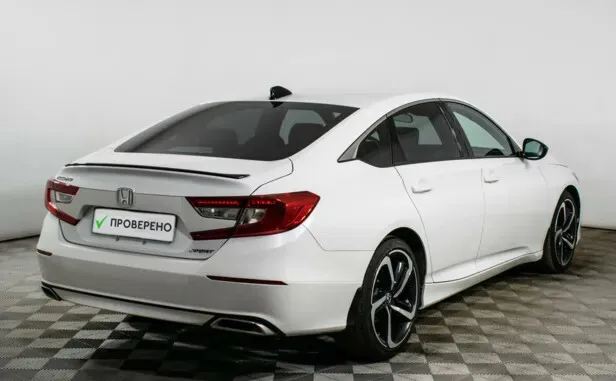 Honda Accord, X Рестайлинг — фото 2