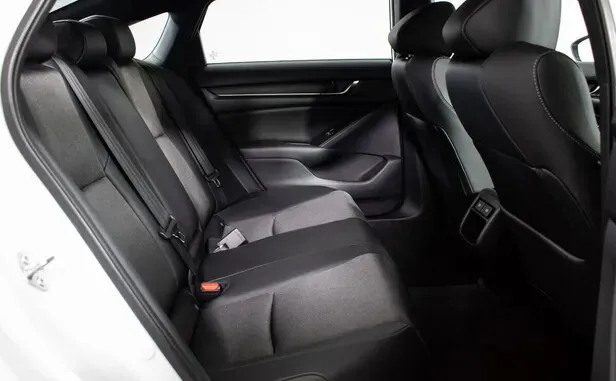 Honda Accord, X Рестайлинг — фото 6