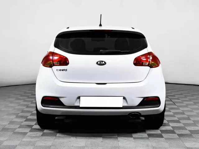 Kia Ceed, II — фото 6