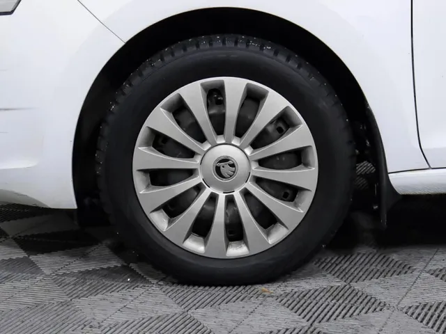 Skoda Rapid, I Рестайлинг — фото 10