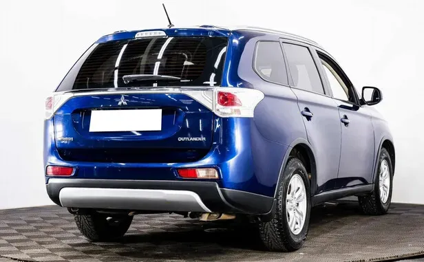 Mitsubishi Outlander, III Рестайлинг — фото 12