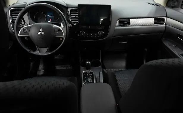 Mitsubishi Outlander, III Рестайлинг — фото 15