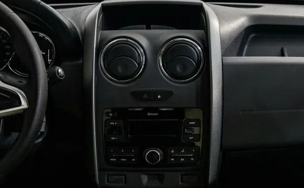 Renault Duster, I Рестайлинг — фото 10