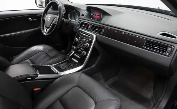 Volvo XC70, II Рестайлинг — фото 6