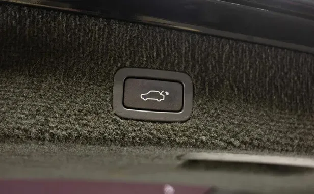 Volvo XC70, II Рестайлинг — фото 18