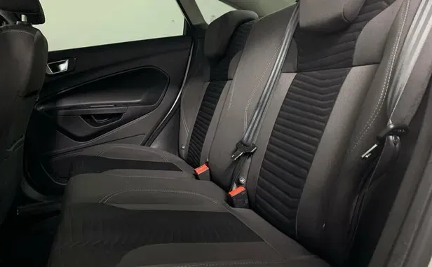 Ford Fiesta, Mk6 Рестайлинг — фото 6