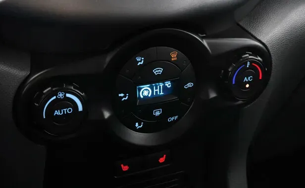 Ford EcoSport, II — фото 9