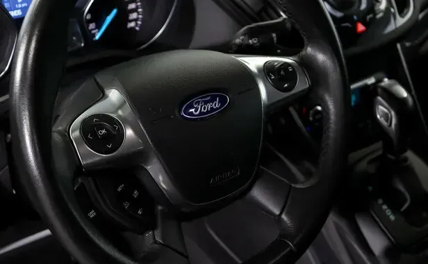 Ford Kuga, II — фото 7