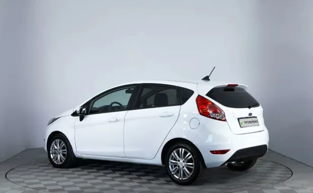Ford Fiesta, Mk6 Рестайлинг — фото 4