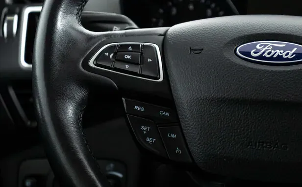 Ford Kuga, II Рестайлинг — фото 5