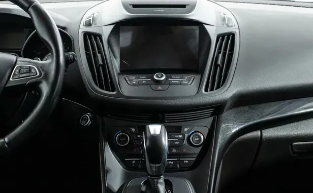 Ford Kuga, II Рестайлинг — фото 9