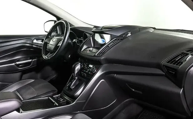 Ford Kuga, II Рестайлинг — фото 8