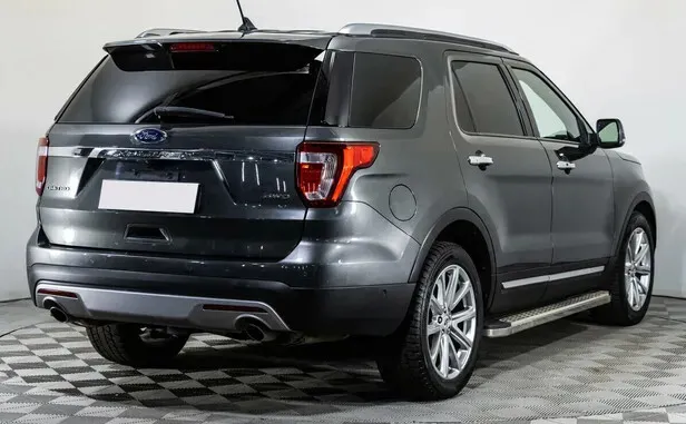 Ford Explorer, V Рестайлинг — фото 2
