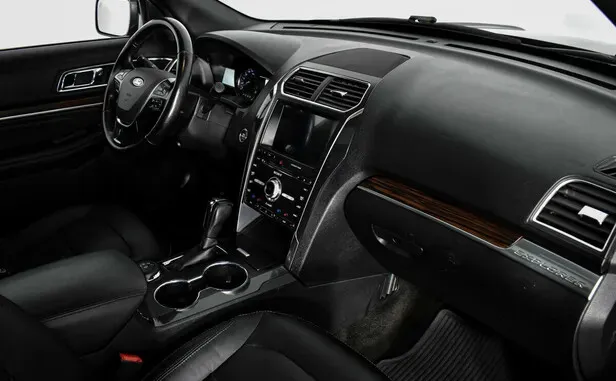 Ford Explorer, V Рестайлинг — фото 15