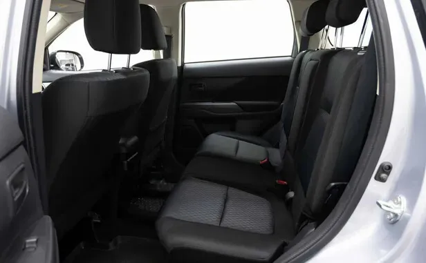 Mitsubishi Outlander, III — фото 10