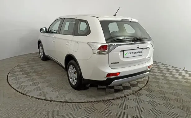 Mitsubishi Outlander, III Рестайлинг — фото 4