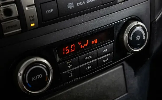 Mitsubishi Pajero, IV Рестайлинг 1 — фото 10