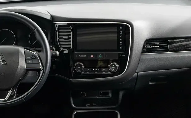 Mitsubishi Outlander, III Рестайлинг 3 — фото 10