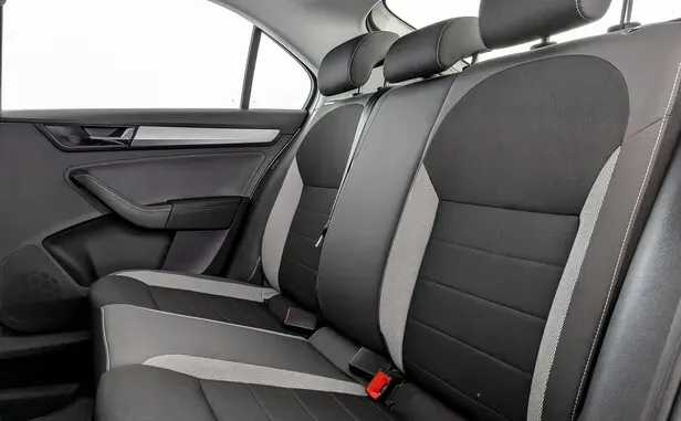 Skoda Rapid, I Рестайлинг — фото 9