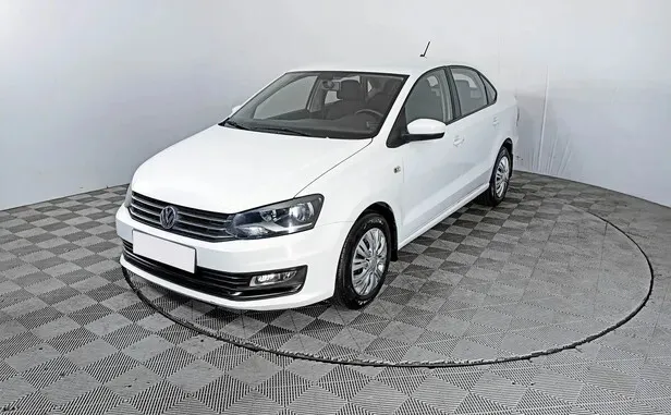 Volkswagen Polo, V Рестайлинг — фото 1