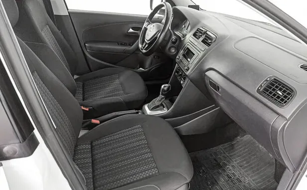 Volkswagen Polo, V Рестайлинг — фото 6