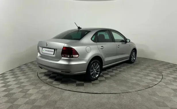 Volkswagen Polo, V Рестайлинг — фото 2