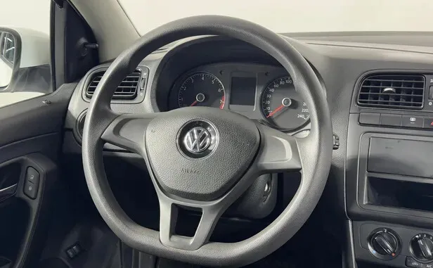 Volkswagen Polo, V Рестайлинг — фото 6