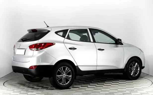 Hyundai ix35, I — фото 2