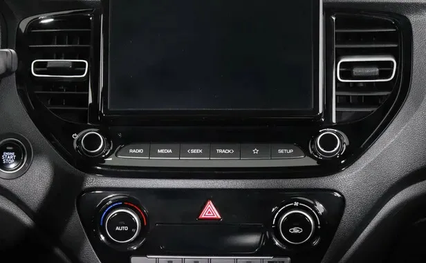 Hyundai Solaris, II Рестайлинг — фото 16