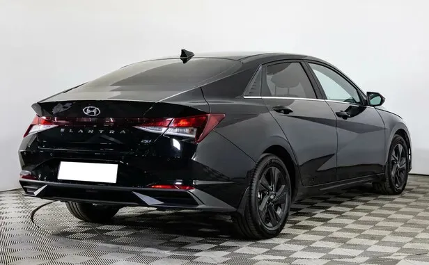 Hyundai Elantra, VII (CN7) — фото 2