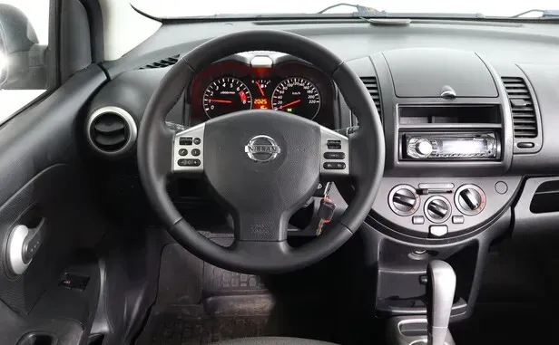 Nissan Note, I Рестайлинг — фото 12
