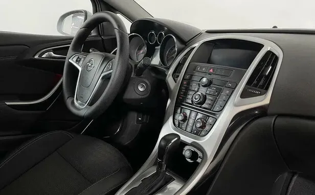 Opel Astra, J Рестайлинг — фото 5