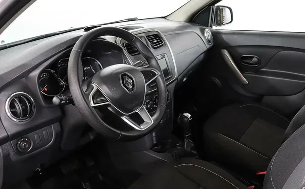 Renault Logan, II Рестайлинг — фото 6